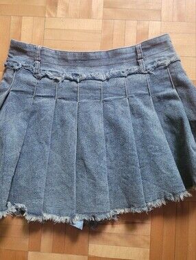 Aelfric Eden Light Blue Pleated Denim Mini Skirt with Frayed Trim